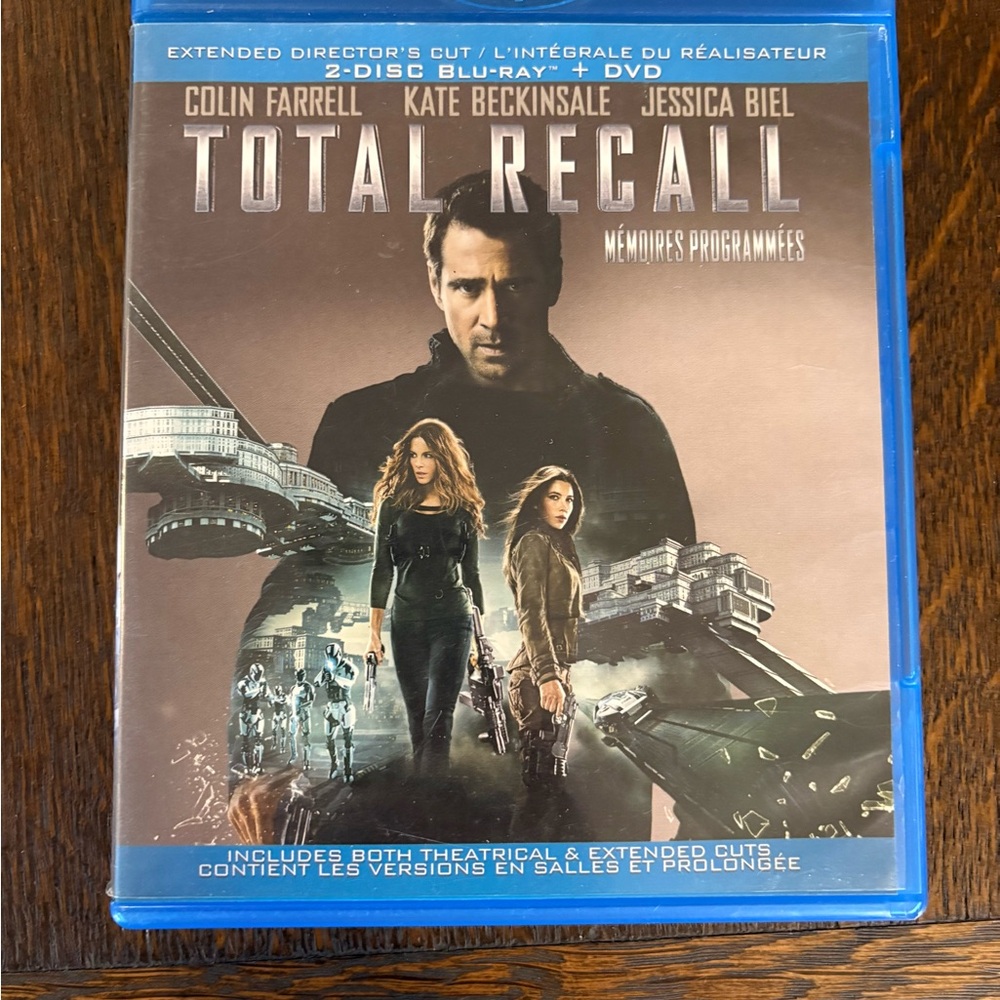 Total Recall Blu-ray + DVD Set